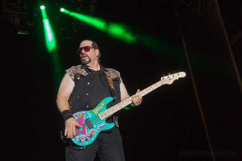 Twisted Sister